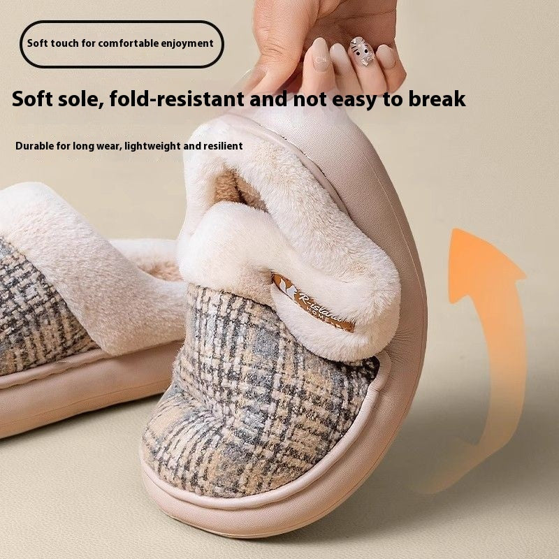 Pantoufles en coton antidérapantes à semelle épaisse pour femmes.